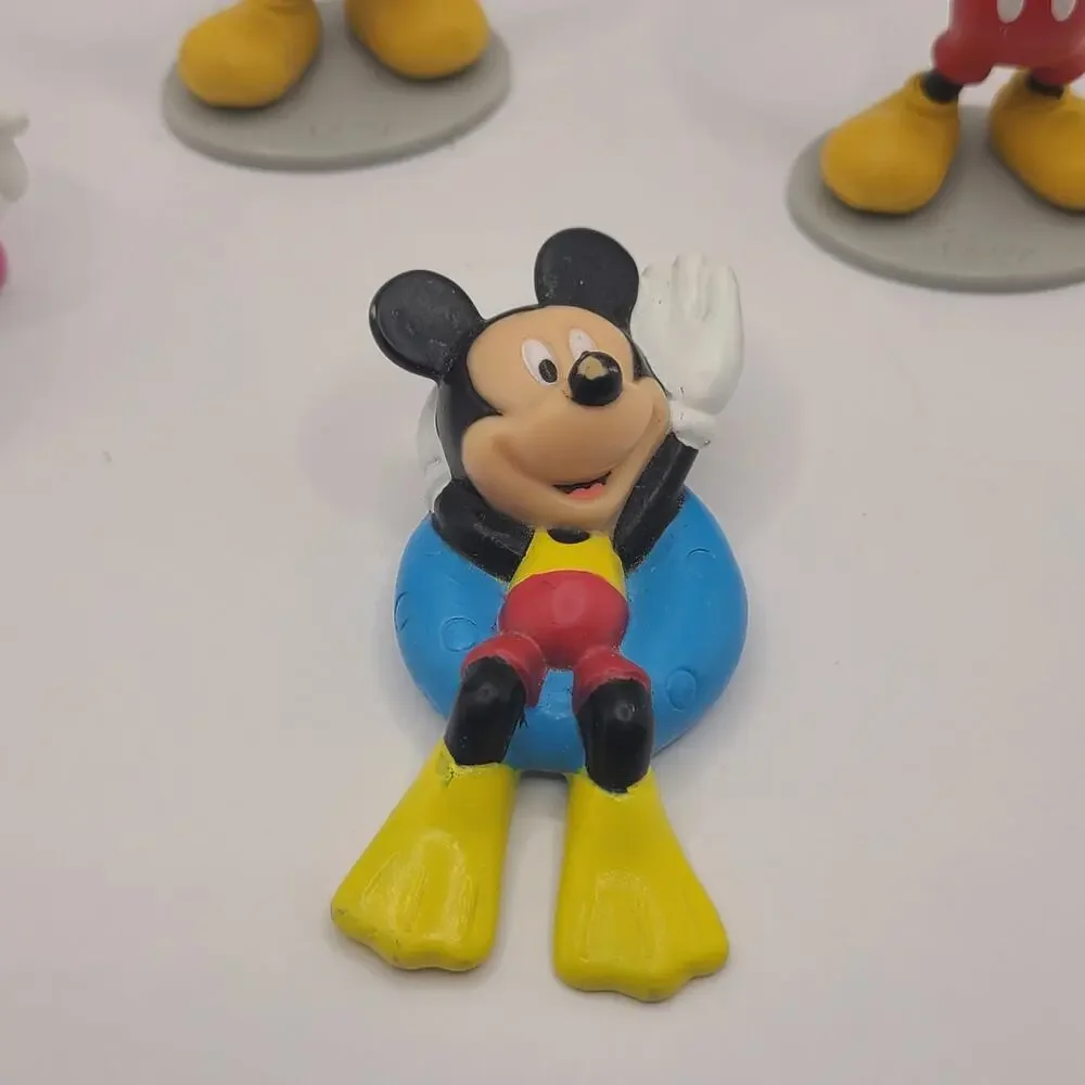 Disney Toy Figure  lot - Mickey Mouse Minnie mouse.